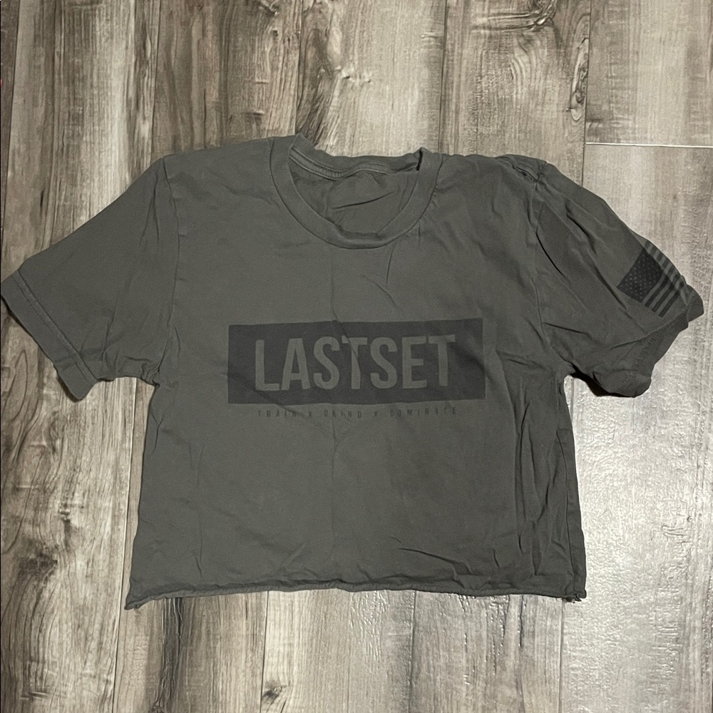 Lastset Cropped T